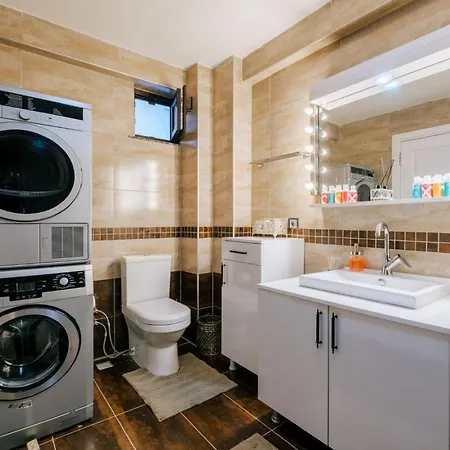 Luminous Flat 9 Min To Istmarina Mall
