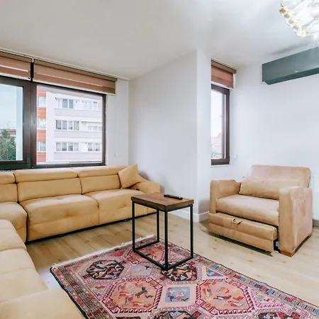 Luminous Flat 9 Min To Istmarina Mall Istanbul
